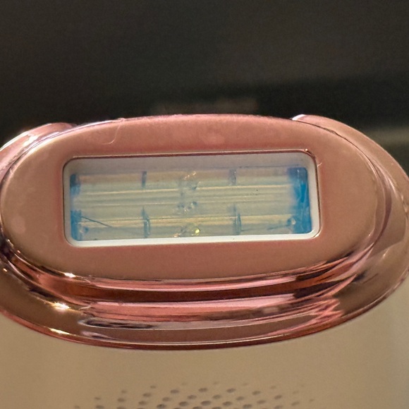 Evenskyn Pulsar Hair Removal Device - White/Rose gold edition - Picture 5 of 6